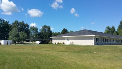 529 E 2nd St in Perry, MI - Building Photo - Building Photo