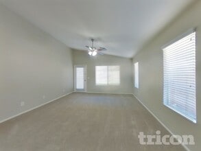 4012 S 56th Ave in Phoenix, AZ - Building Photo - Building Photo