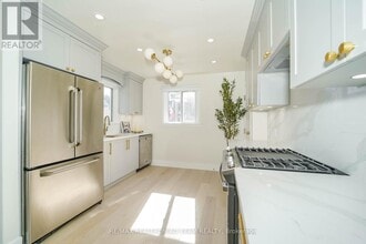82 Admiral Rd in Ajax, ON - Building Photo - Building Photo