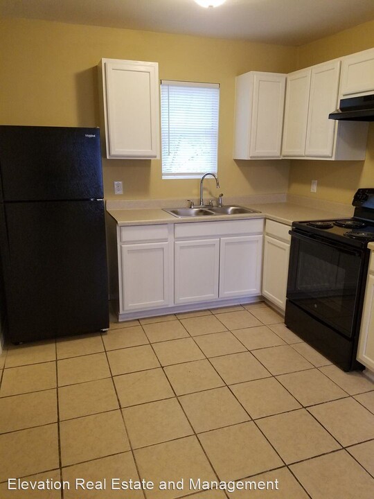 1414 S Powell St in Springdale, AR - Building Photo