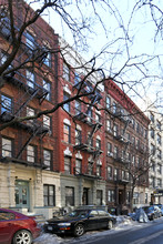 208 W 80th St in New York, NY - Building Photo - Building Photo