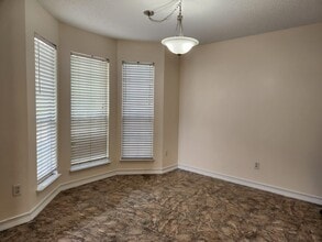 1504 Beachview Dr in Ocean Springs, MS - Building Photo - Building Photo