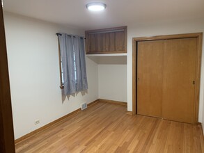 829 Lathrop Ave, Unit 2 in Forest Park, IL - Building Photo - Building Photo