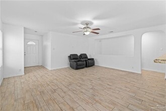 23 Violet Ave in McAllen, TX - Building Photo - Building Photo