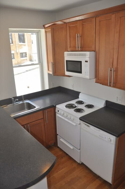 836 Huntington Ave, Unit #1 in Boston, MA - Building Photo - Building Photo