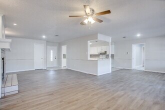 4208 49th St in Lubbock, TX - Building Photo - Building Photo
