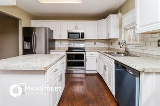 7510 Hubbard Woods Rd in Charlotte, NC - Foto de edificio - Building Photo