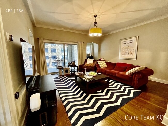 710 W 48th St