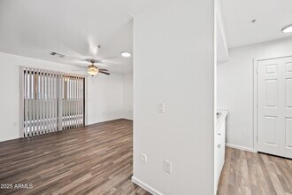 3065 N 67th Ave in Phoenix, AZ - Building Photo - Building Photo