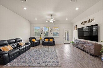 1069 Pink Granite Blvd in Dripping Springs, TX - Building Photo - Building Photo