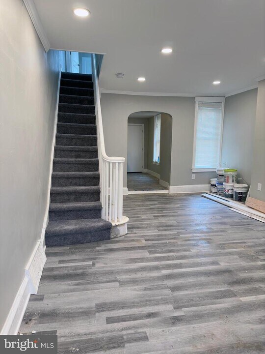 2348 Moore St Photo