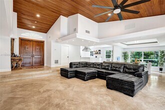 5963 NW 75th Way in Parkland, FL - Building Photo - Building Photo