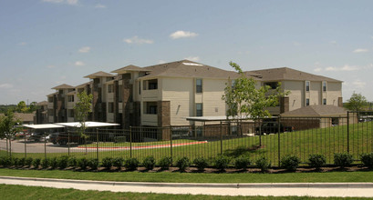 The Ventura Apartments in Mesquite, TX - Building Photo - Building Photo