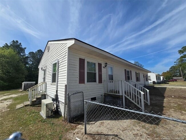 property at 1547 Center St