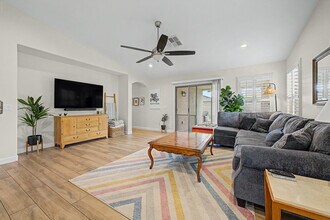 18183 W Desert Ln in Surprise, AZ - Building Photo - Building Photo