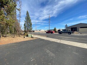 51325 Mitts Way in La Pine, OR - Building Photo - Building Photo
