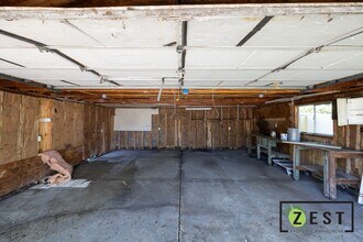 22566 Ira Blvd in Warren, MI - Foto de edificio - Building Photo