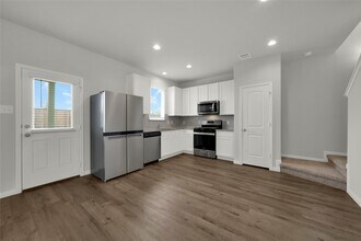 2542 Steelhead Dr in Shenandoah, TX - Building Photo - Building Photo
