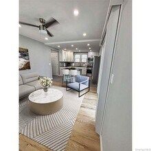 89 N Grove St in Valley Stream, NY - Foto de edificio - Building Photo