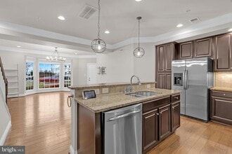 42459 Prophecy Terrace in Sterling, VA - Building Photo - Building Photo