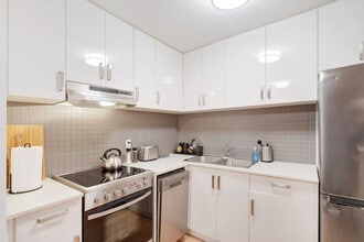 1855 W 2nd Ave in Vancouver, BC - Building Photo - Building Photo