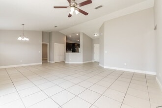 431 Britten Dr in Poinciana, FL - Building Photo - Building Photo