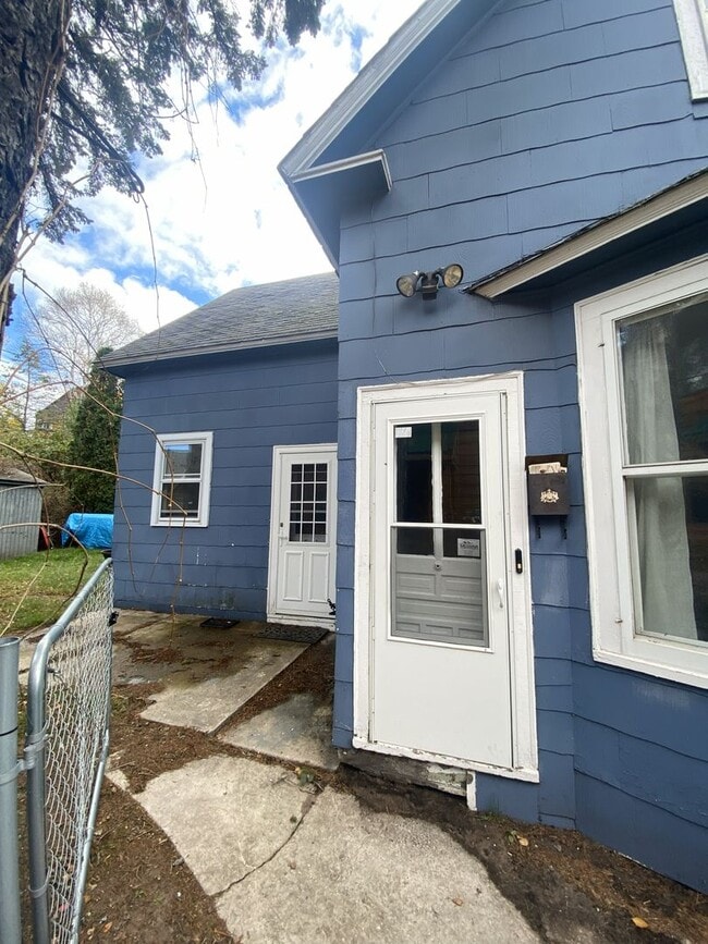 1826 Minnesota Ave in Duluth, MN - Building Photo - Building Photo