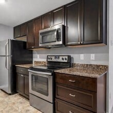 9917 Holly Dr in Everett, WA - Building Photo - Building Photo