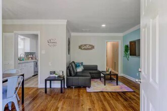 61 N Cox St in Memphis, TN - Building Photo - Building Photo
