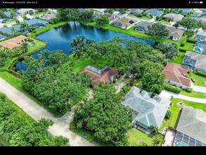 5225 Fielding Ln in Sarasota, FL - Building Photo - Building Photo
