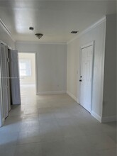 636 SW 33rd Ave in Miami, FL - Building Photo - Building Photo