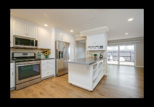 974 Lighthouse Way in Port Hueneme, CA - Building Photo - Building Photo