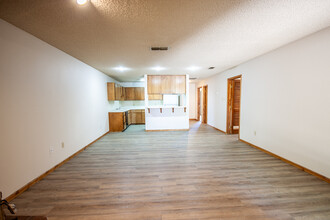 809 Stanton Pl in Clovis, NM - Building Photo - Building Photo