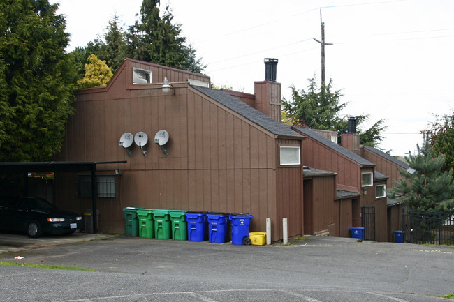 Woodlawn Apartments in Portland, OR - Building Photo - Building Photo