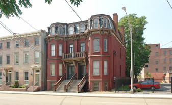 316-318 Mill St Apartments