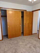 2414 Douglas St in Joliet, IL - Building Photo - Building Photo