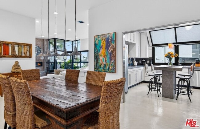 property at 11 Voyage St