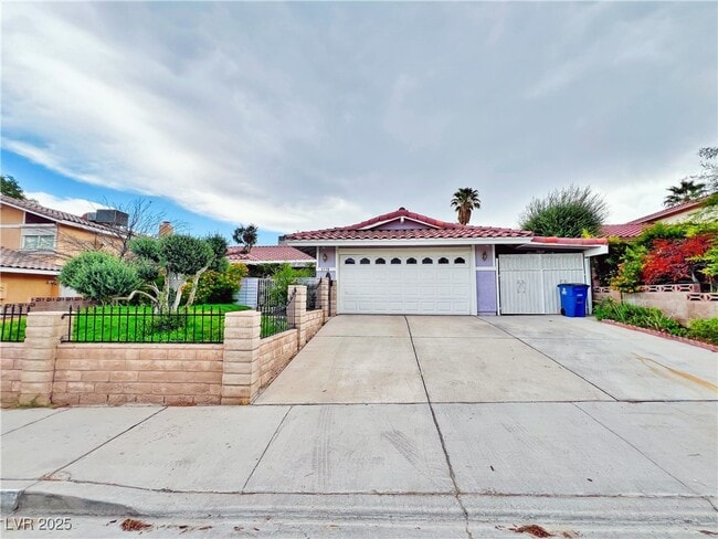 3778 S Spitze Dr in Las Vegas, NV - Building Photo - Building Photo