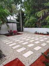 1226 Genoa St in Coral Gables, FL - Building Photo - Building Photo