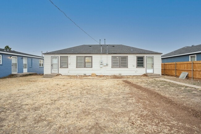 927 S Bryan St in Amarillo, TX - Foto de edificio - Building Photo