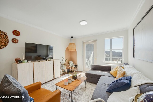 75 Whitefield Ave in Ocean Grove, NJ - Building Photo - Building Photo