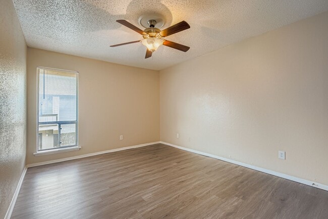 Arise Carrollton in Carrollton, TX - Foto de edificio - Building Photo