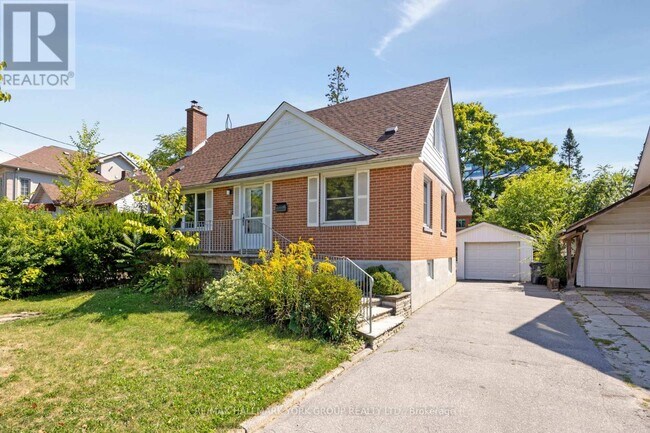property at 207 Maplehurst Ave