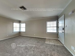 1500 W 96th St in Los Angeles, CA - Foto de edificio - Building Photo