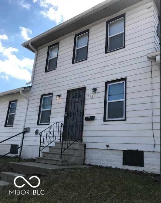 property at 903 Palmer St