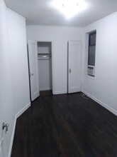 315 W 21st St in New York, NY - Building Photo - Building Photo