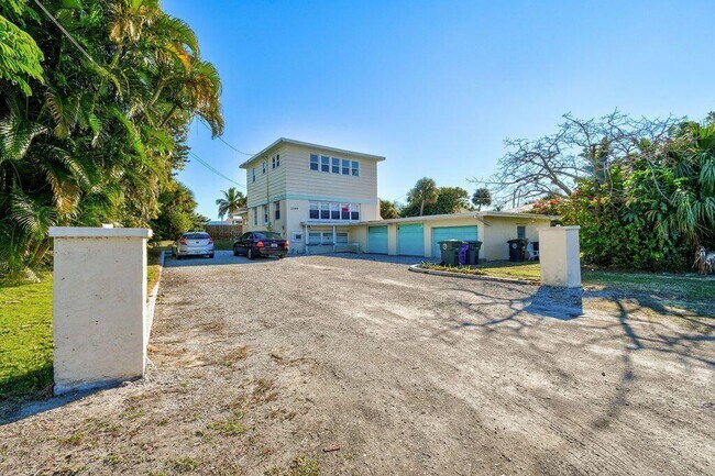 1140 Hernando St-Unit -C in Fort Pierce, FL - Building Photo - Building Photo