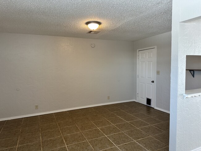 6321 Johnnie Terrace in Oklahoma City, OK - Building Photo - Building Photo