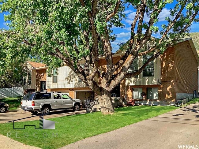 property at 1688 N Main St