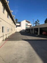 530 N Anna Dr in Anaheim, CA - Building Photo - Building Photo